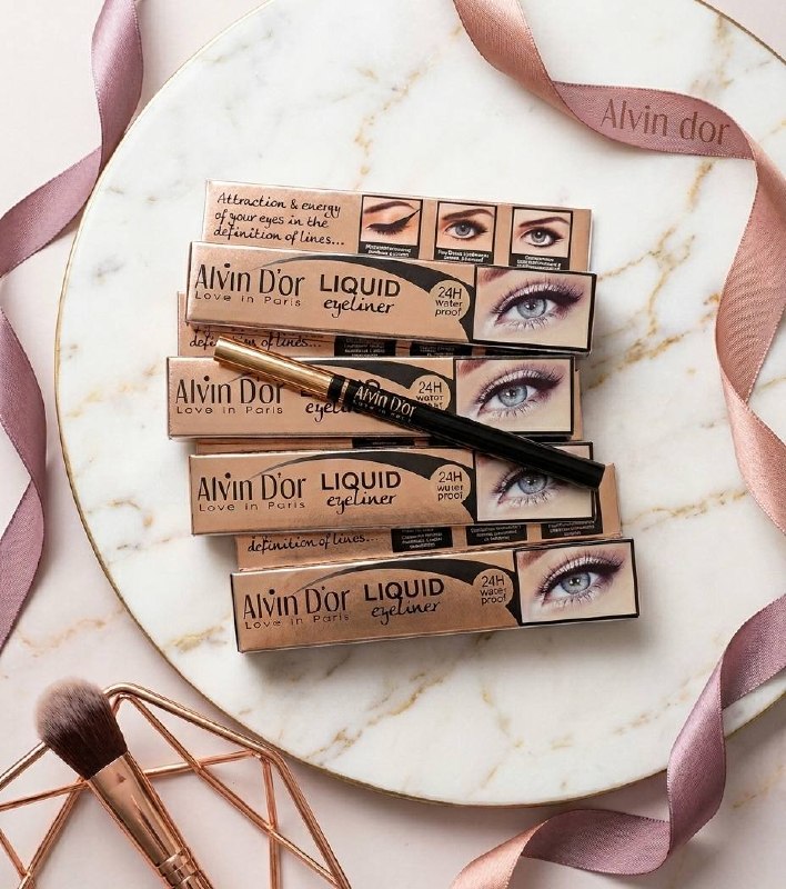 Лайнер для глаз Liquid Eyeliner Alvin D'or P-17